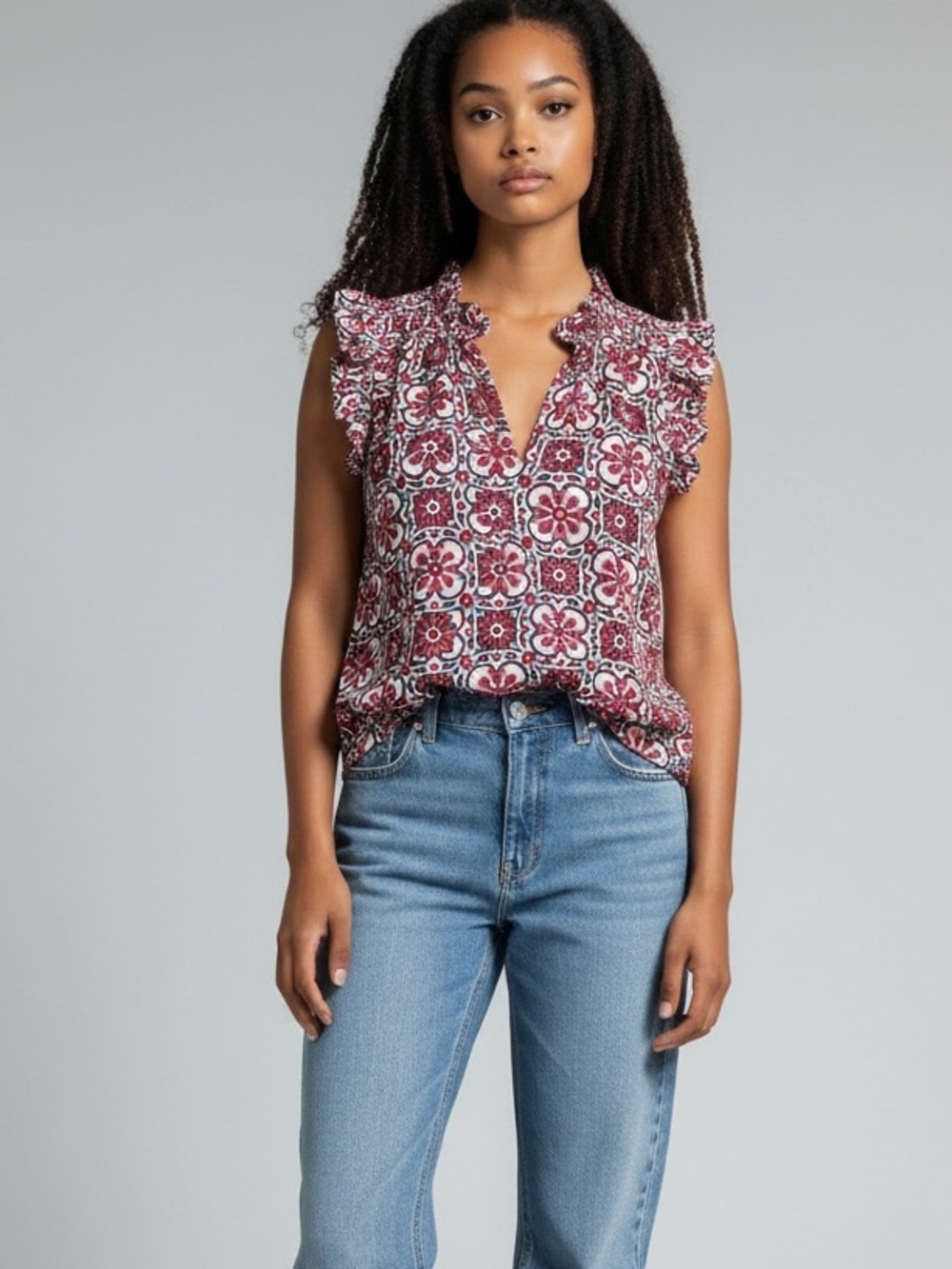Xirena Ruffle Top L Red Black Floral Cotton Casual Feminine V-neck Boho Preppy